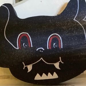 Halloween pushpins for pumpkin